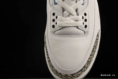 3 WHITE RETRO AIR JORDAN “UNC” 0823